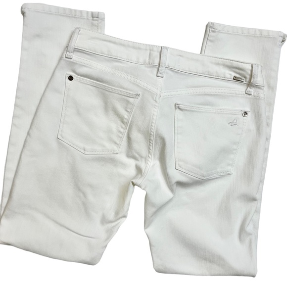 DL1961 - Picture 5 of 7